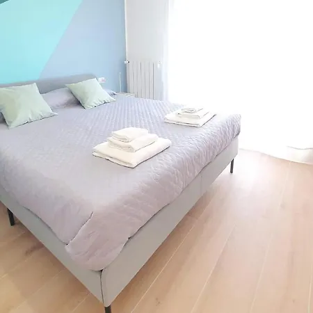 Gasthof Blue Sky Rooftop - Policlinico 3*