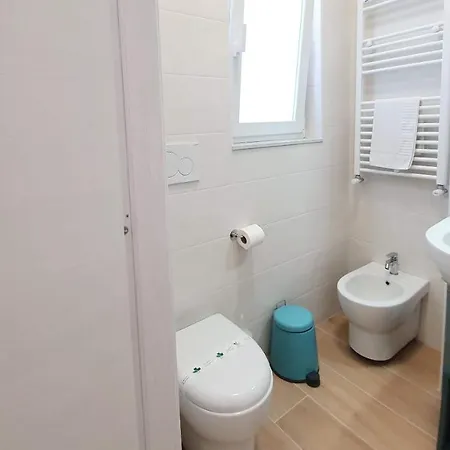 Blue Sky Rooftop - Policlinico 3*