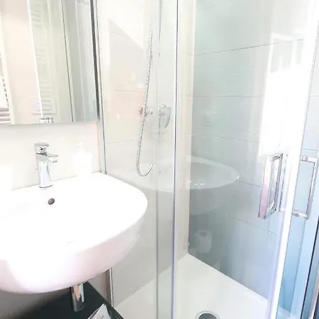 Casa de hóspedes Blue Sky Rooftop - Policlinico