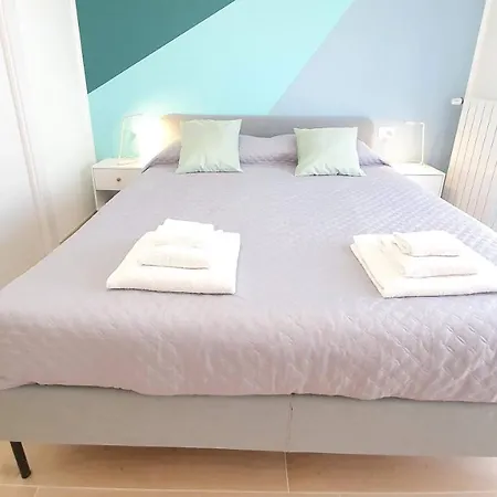 Blue Sky Rooftop - Policlinico Гостевой дом 3*