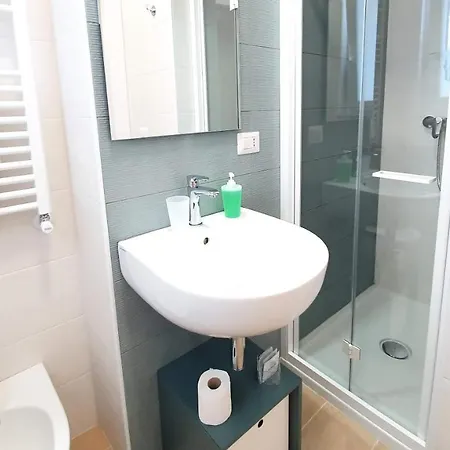 Blue Sky Rooftop - Policlinico 巴里